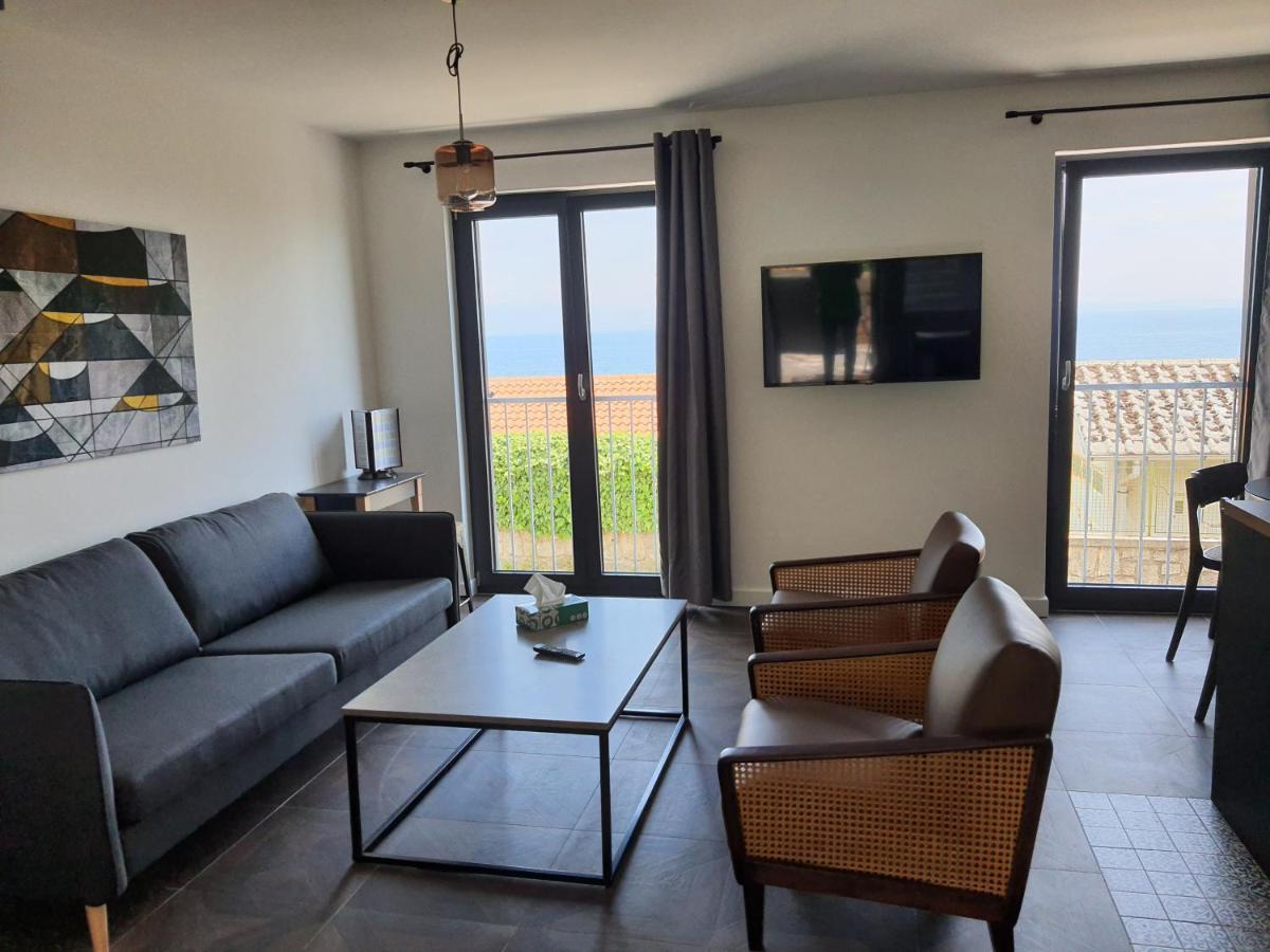 Apartments Krista Medveja Luaran gambar